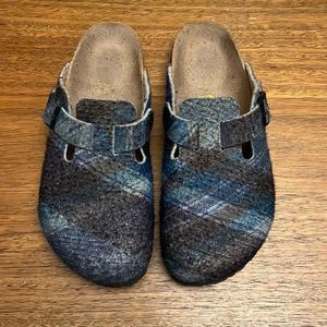 Papillio by Birkenstock plaid clogs